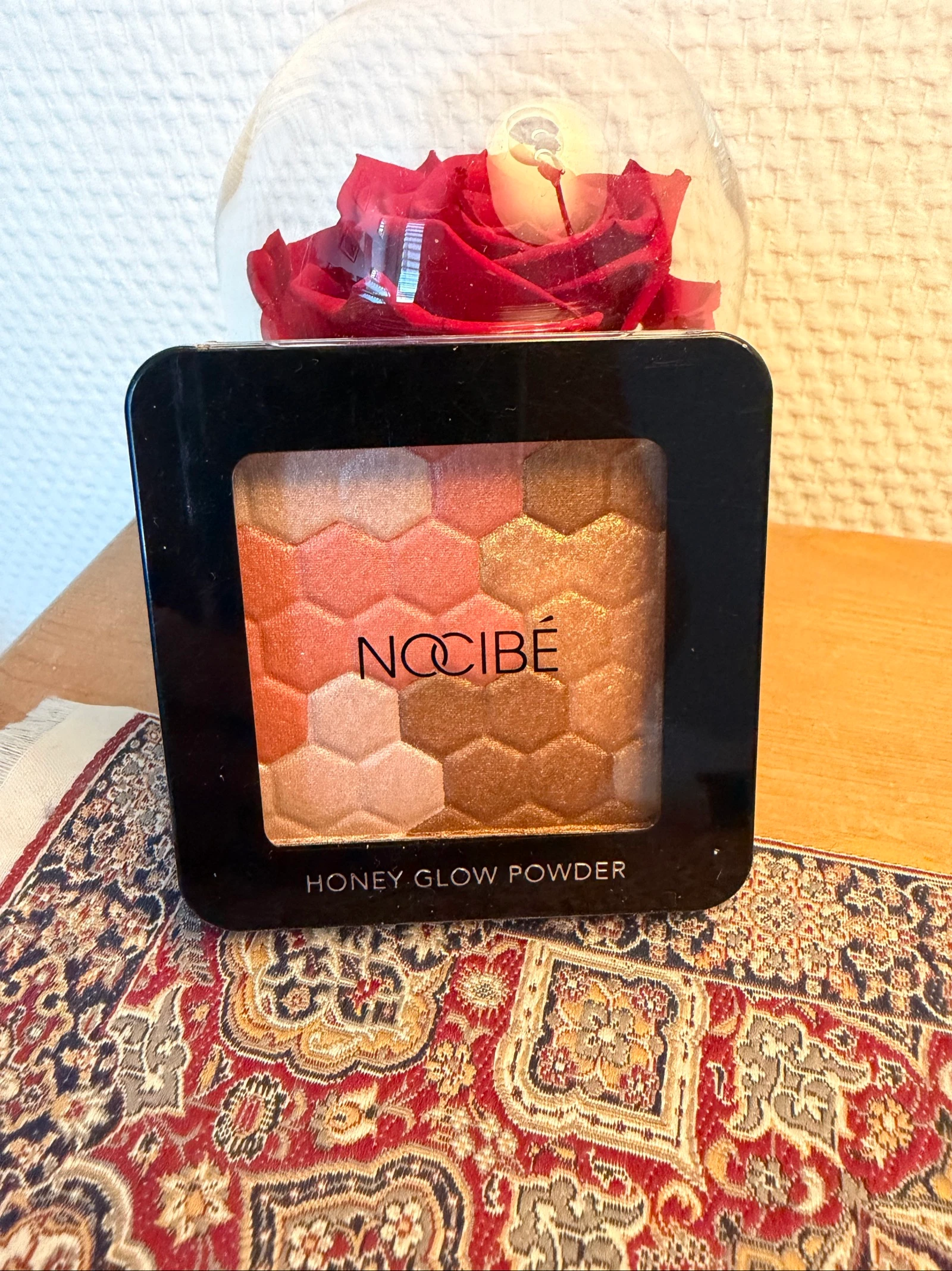 Poudre illuminatrice visage Nocibé neuve
